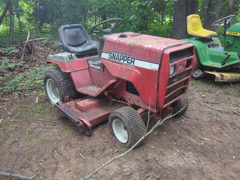 Snapper Riding Lawn Mower