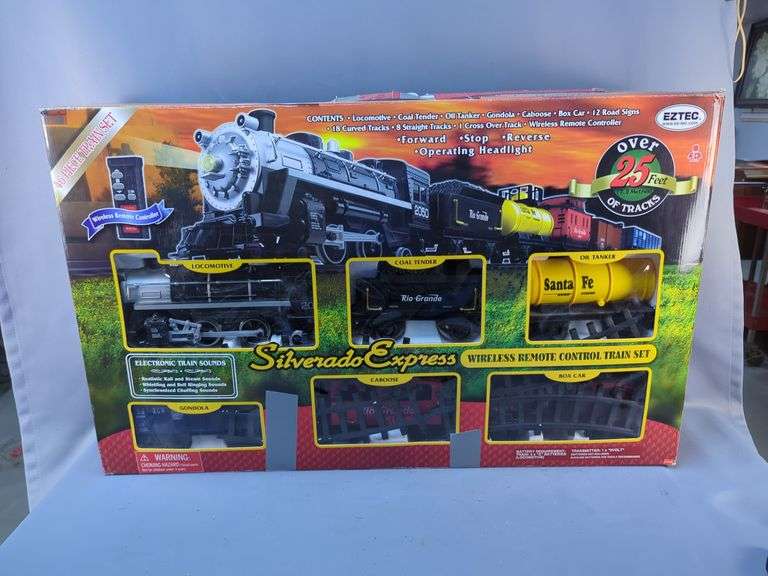 EZTEC Silverado Express Wireless Remote Control Train Set