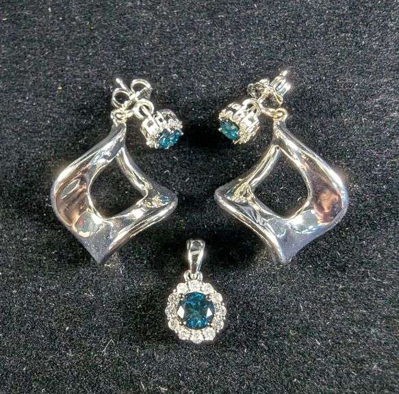 Matching 10K White Gold Diamond Earring & Pendant Set