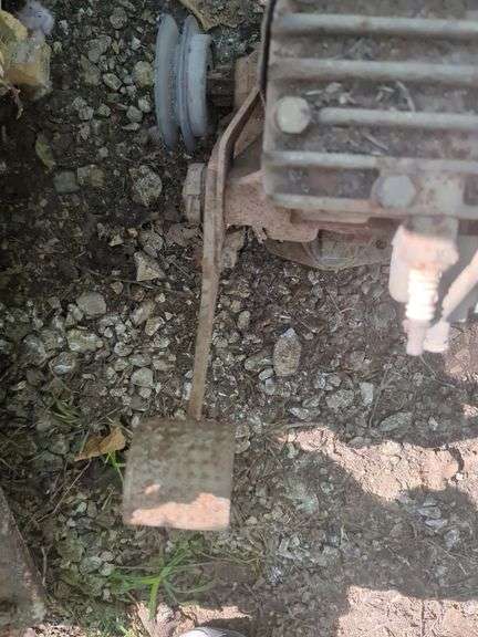 Vintage Briggs & Stratton Engine