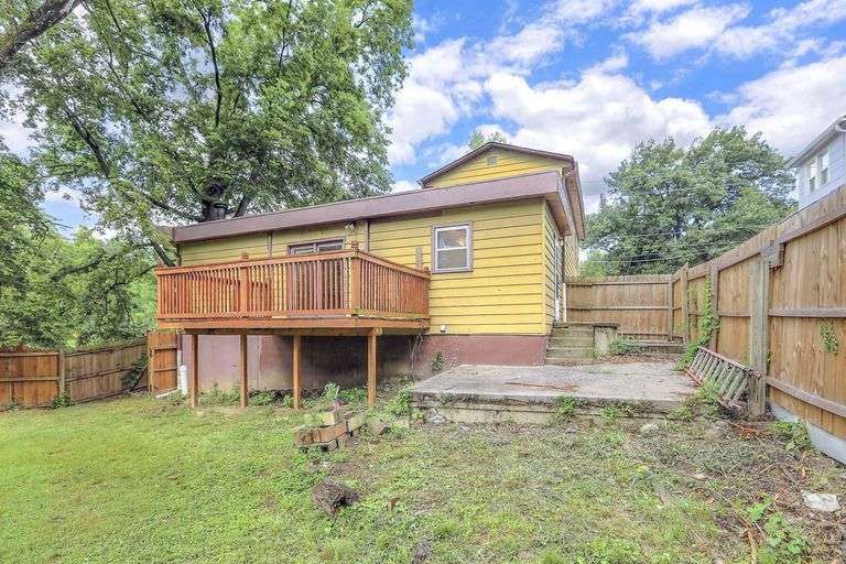 8519 Woodland Avenue; Kansas City, MO 64131