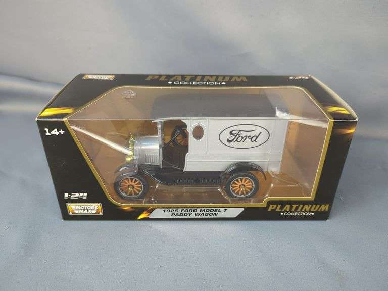 Motor Max Platinum 1925 Ford Model T Paddy Wagon Diecast and an ERTL 1918 Ford Model T Van Replica