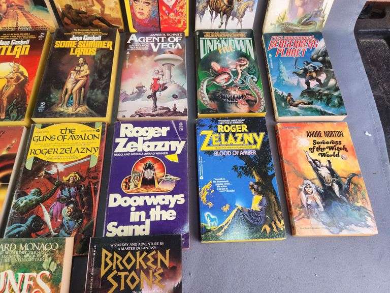 Galaxy Science Fiction Digests And Science Fiction Paperback Collection