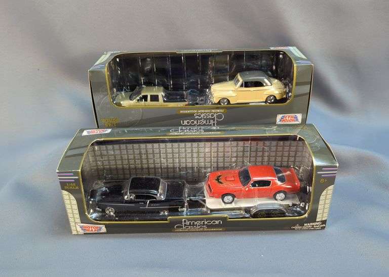 Motormax American Classics 1:43 Scale Diecast Sets, Qty 2