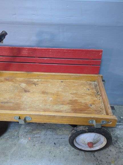 Radio Flyer Town & Country Wagon