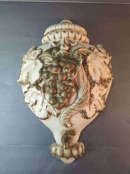 Grape Vine Wall Decor with Spigot, 17.25" x 11" x 5"