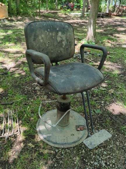 Industrial Style Hydraulic Barber Chair