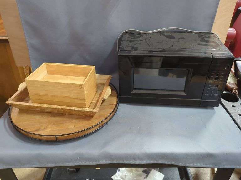 Criterion Microwave Oven, Lazy Susan, And Wooden Serving Trays