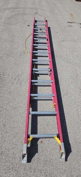 Werner 24ft Fiberglass Extension Ladder, FE2024-2