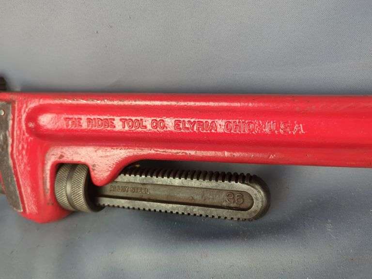 RIDGID 36" Pipe Wrench