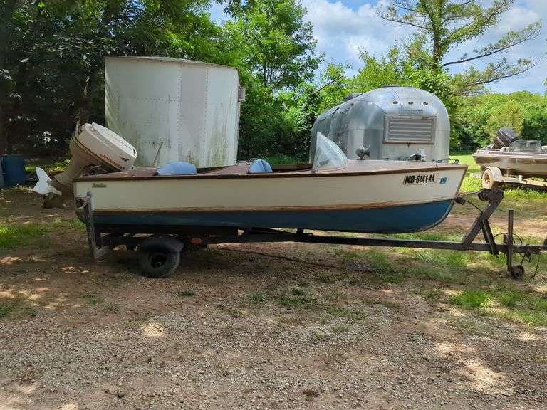 Penn Yan Classic 1993 Boat With Johnson Motor, Including Trailer, Unknown Working Order, No Title, THURSDAY Pick Up