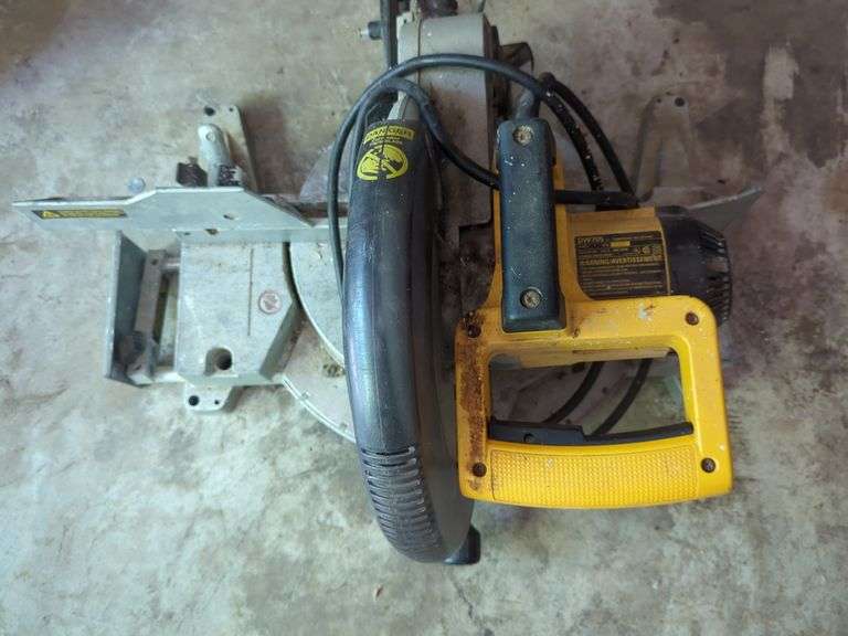 DeWalt DW705 12" Compound Miter Saw