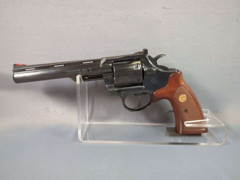 Colt Trooper Mk V .357 Mag 6-Shot Revolver SN# 11926V image
