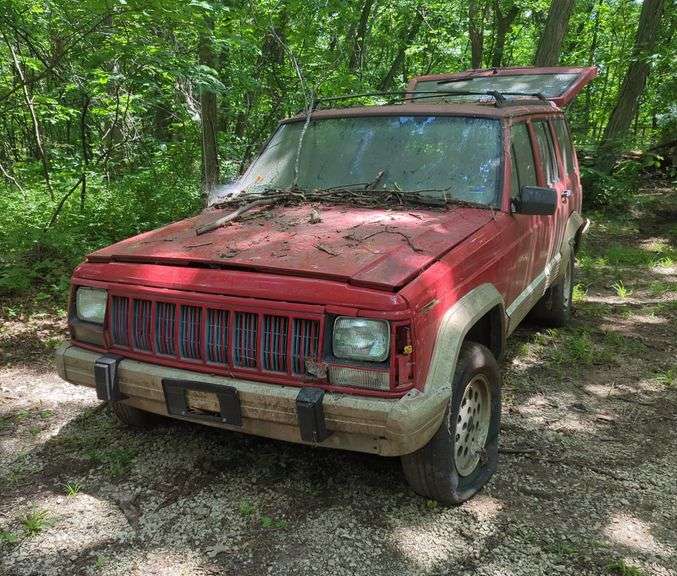 1993 Jeep Cherokee Sport Utility Vehicle, VIN 1J4FJ78S5PL502124, Mileage Unknown, Missouri Title, FRIDAY Pick Up image