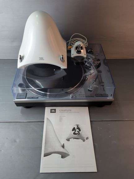 Audio-Technica AT-PL120 Direct Drive Professional Turntable with JBL Creature Speaker Set