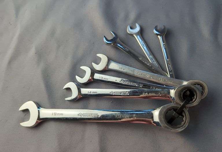 Husky Metric Ratcheting Combination Wrenches