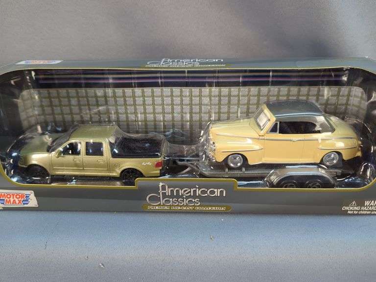 Motormax American Classics 1:43 Scale Diecast Sets, Qty 2