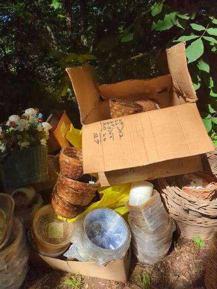 Baskets and Decorative Items