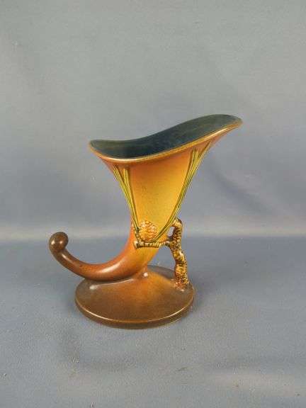 Roseville Cornucopia Pottery Vase Pine Cone Pattern