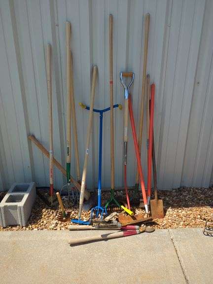 Garden and Landscaping Tools, Qty 18