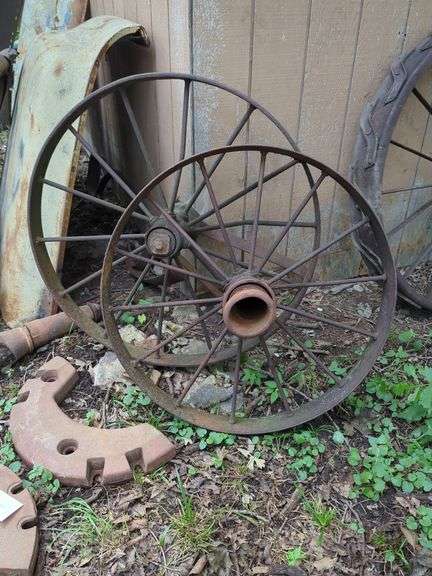 Metal Wagon Wheels, Qty 2, 36" and 32"