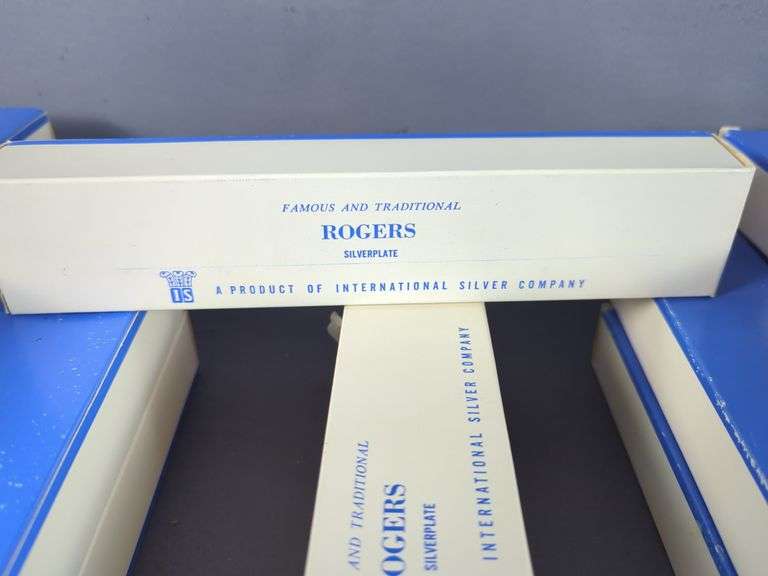Rogers Silverplate Camelot Flatware Set