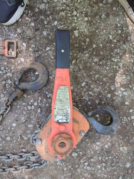 CM Series 653 Lever Chain Hoist, 3 Ton Capacity