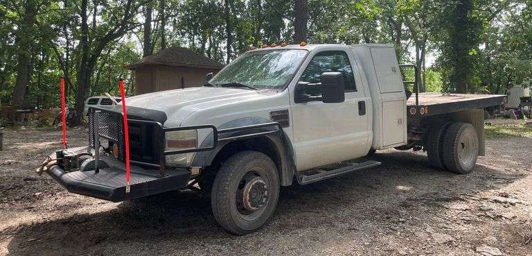 2010 Ford F550 Flat Bed Pick-up Truck, VIN 1FDAF5HR5AEB39463, Mileage Showing On Odometer 93606, Missouri Title, See Details For Video, THURSDAY Pick Up