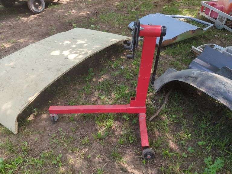 Pittsburgh Heavy Duty Engine Stand, 750 Lb Capacity