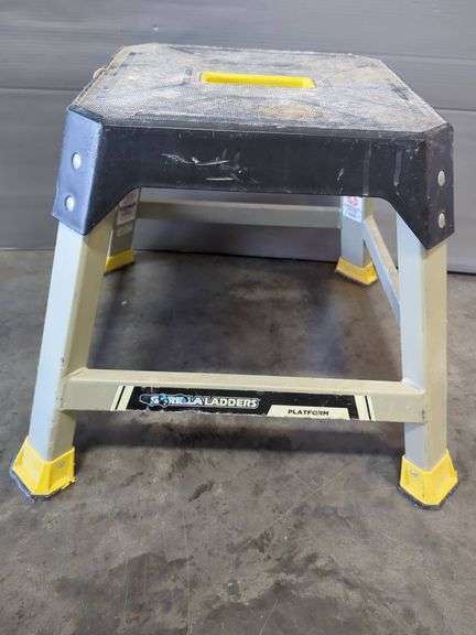 XTEND & CLIMB Telescoping Ladder And Gorilla Ladders Platform