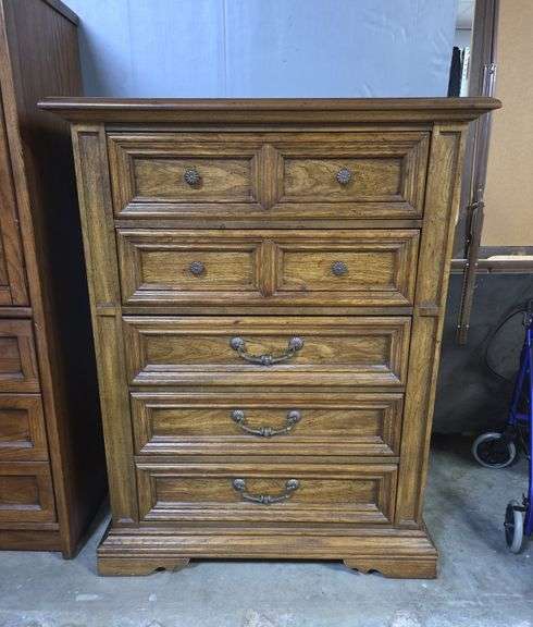 Stanley Furniture Chest Of Drawers