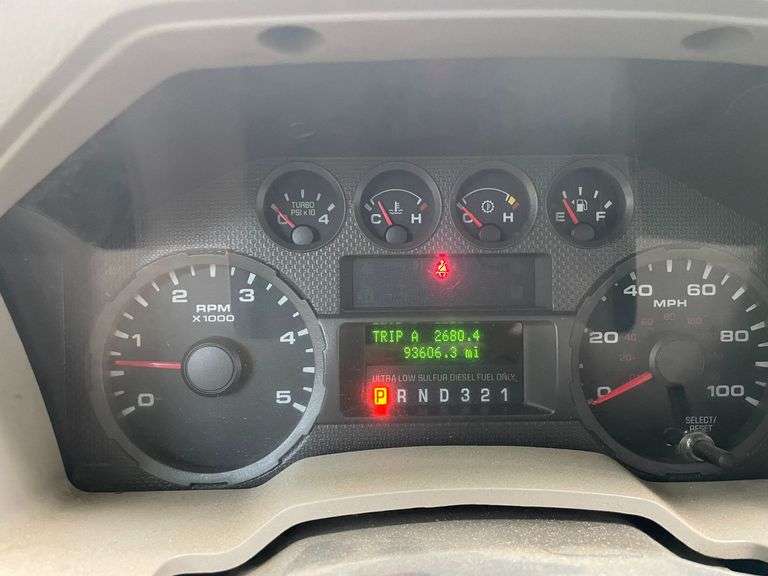 2010 Ford F550 Flat Bed Pick-up Truck, VIN 1FDAF5HR5AEB39463, Mileage Showing On Odometer 93606, Missouri Title, See Details For Video, THURSDAY Pick Up