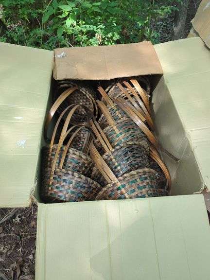 Planters, Pots, Trays and Baskets