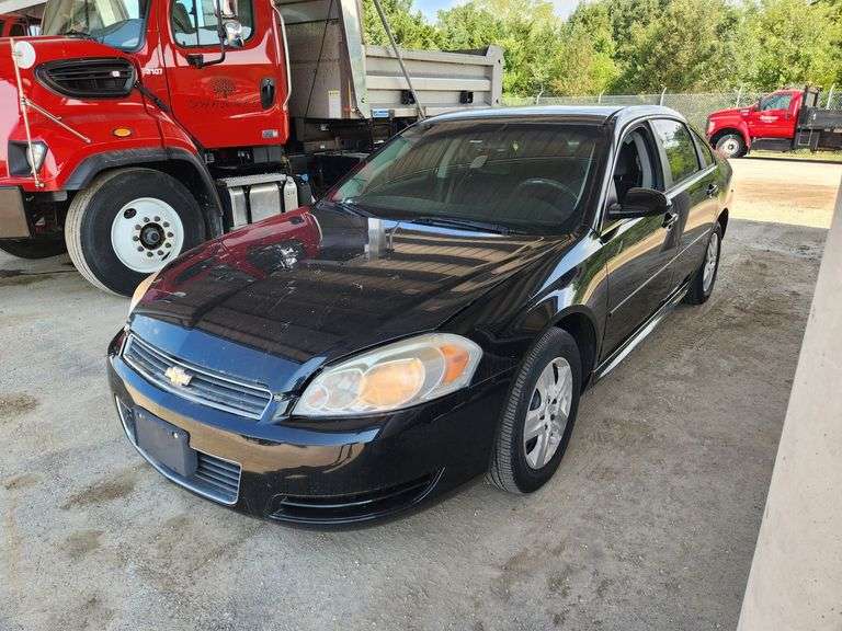 2011 Chevrolet Impala Car, Odometer Reads 86,388 Miles, VIN# 2G1WF5EK8B1263210, Battery Needs Replacement, Kansas Title image