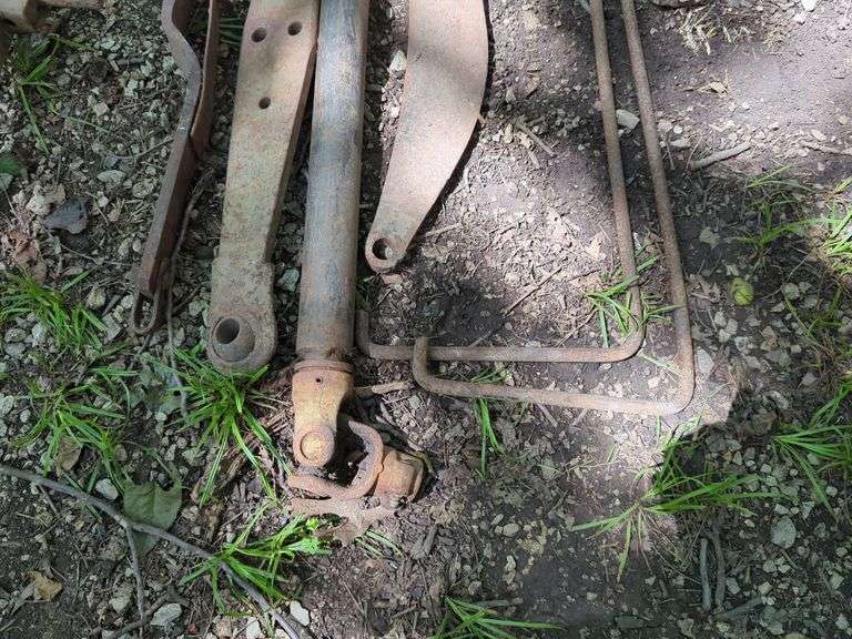 Farm Tractor 3-Point Hitch Parts