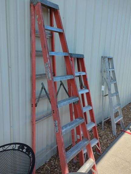 Louisville 8ft Ladder And Louisville 6ft Ladder, Model FS1506