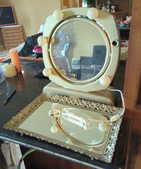 Lighted Vanity Mirror And Mirrored Tray
