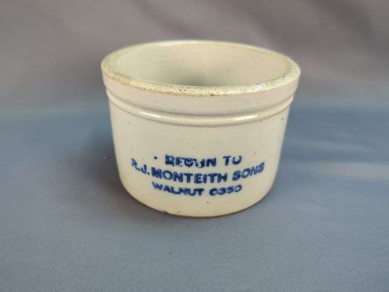 R.J. Monteith Sons Walnut 0350 Stoneware Crock