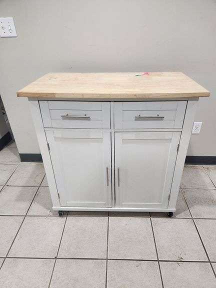 Rolling Kitchen Island With Leaf Extension, Missing One Wheel 3' X 20" X 36", Leaf Adds 12"