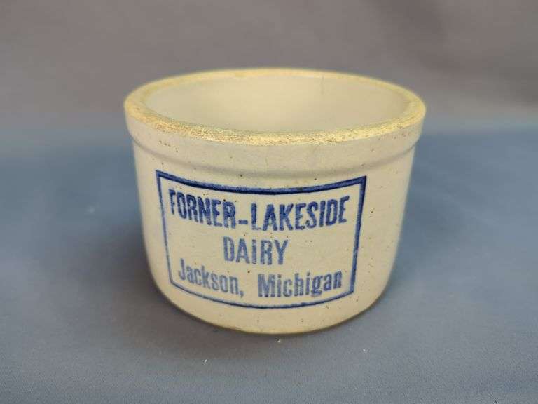 Forner-Lakeside Dairy Stoneware Crock
