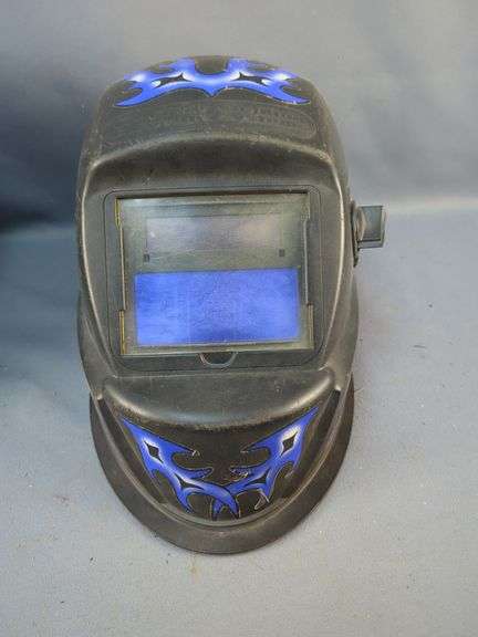 Chicago Electric Auto Darkening Welding Helmet