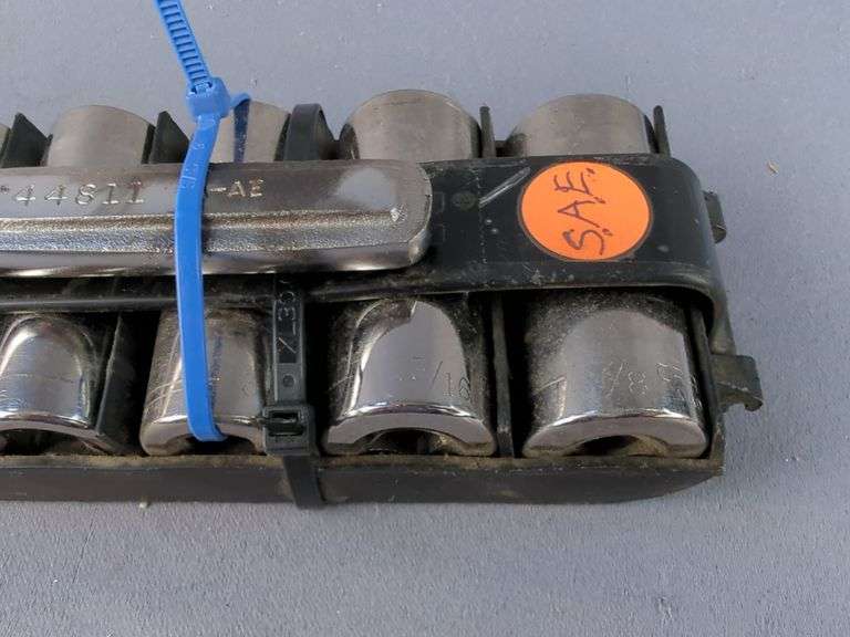 Craftsman Socket Set with Ratchet