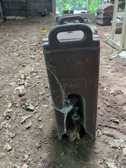 Insulated Beverage Dispenser