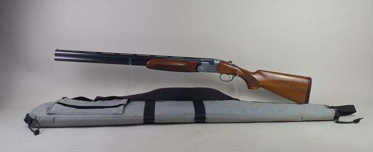 P. Beretta/ Berben Corp S686 Special 12 ga Over/Under Shotgun SN# E57621B, For 3" Shells, 26" Bbl, In Soft Case image