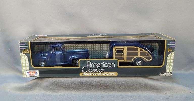 Motor Max American Classics Premium Die-Cast Collection, 1:24 Scale