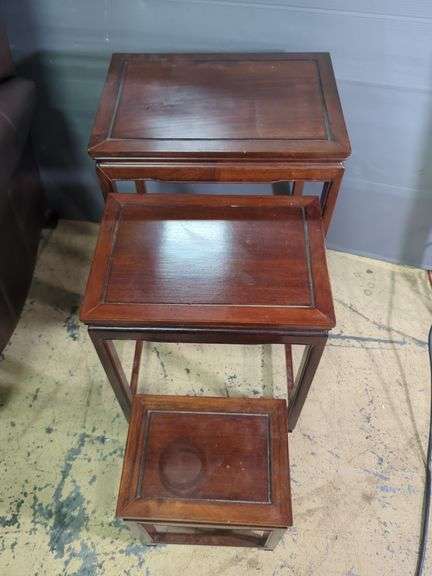 Set of 3 Nesting Tables