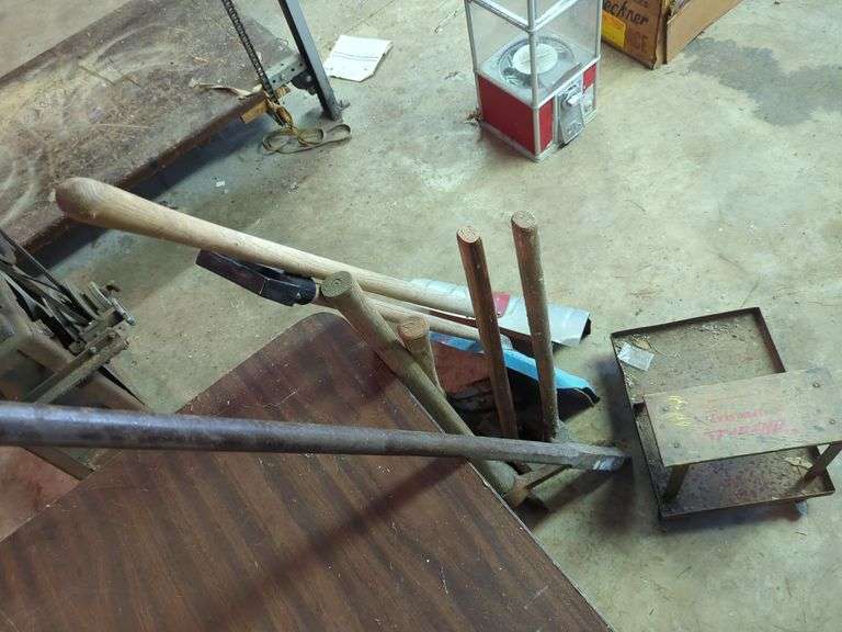 Handled Tools and Wizard Creeper Seat