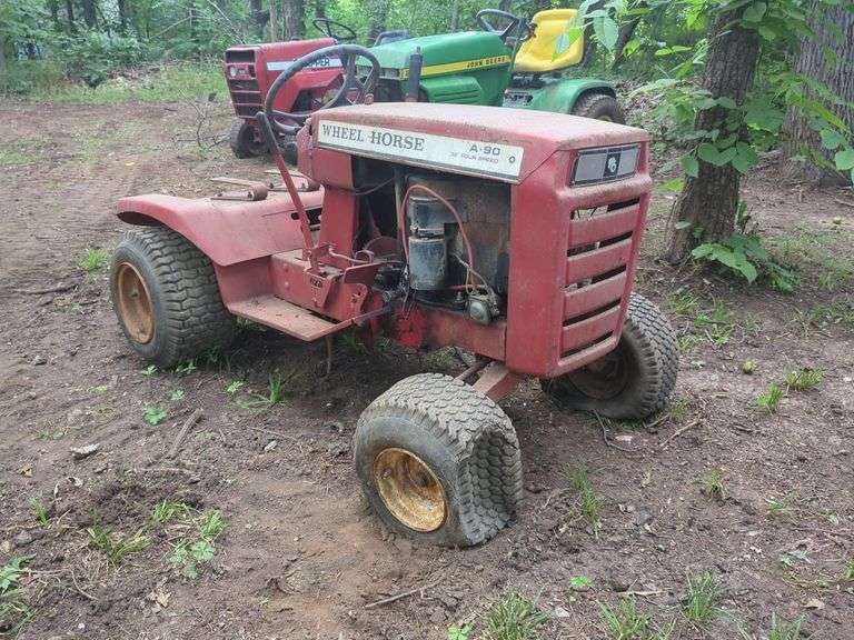 Wheel Horse A-90 Riding Lawn Mower