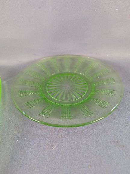Uranium Vaseline Glass