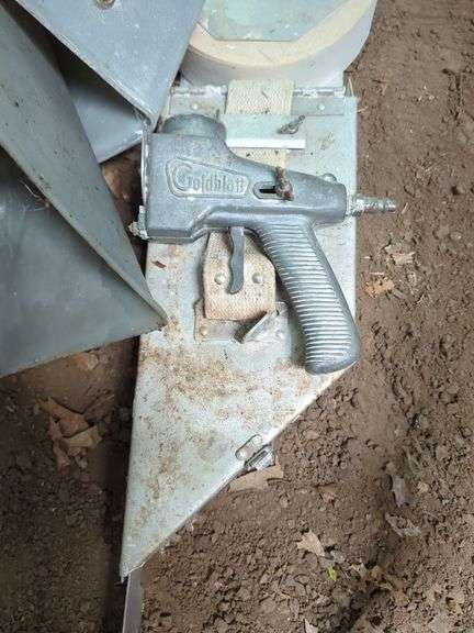 Goldblatt Texture Spray Gun with Hoppers and Accessories